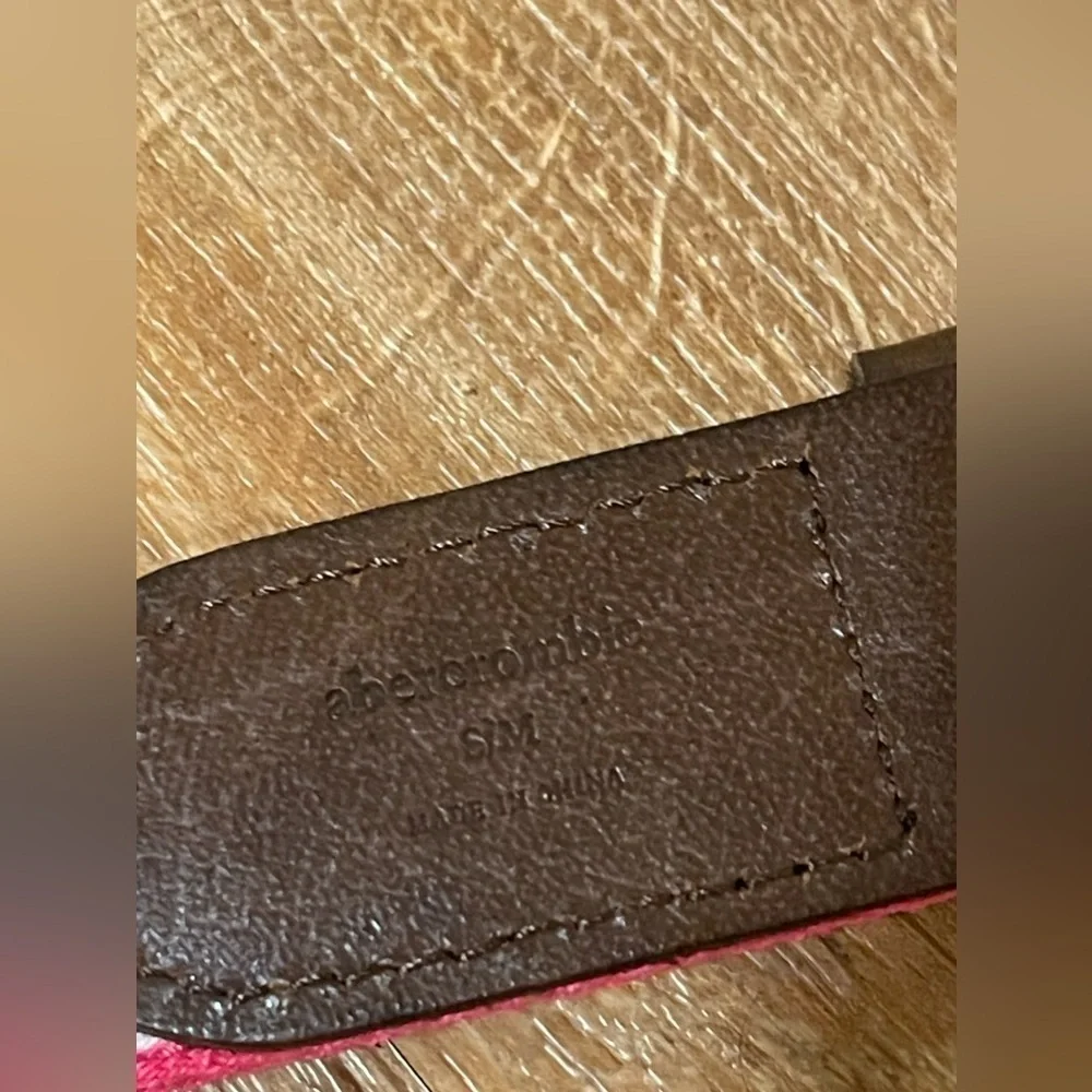 Abercrombie kids brown, pink and white belt​​​​​​​​​
